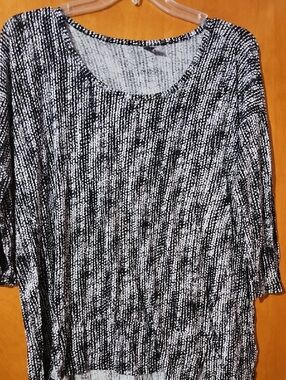 Kenar Black and White Patterned Knit Top